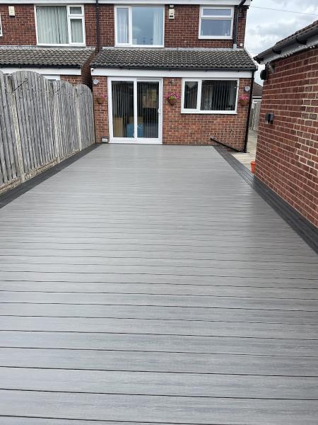 RJW Fencing & Decking Specialist Ltd