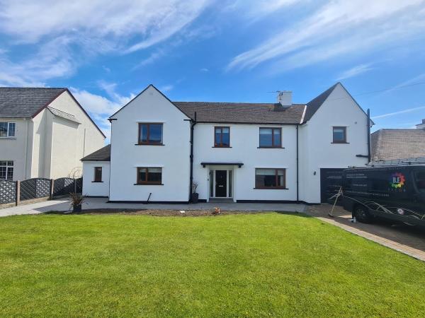 Berry Elite Decorators