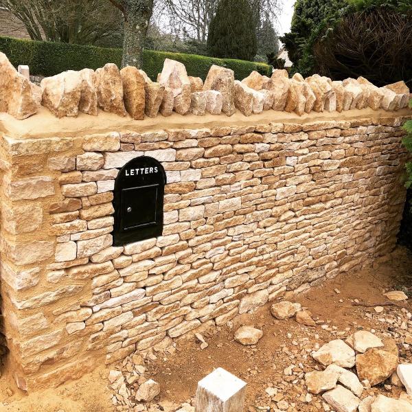 J Stranks Walling & Paving