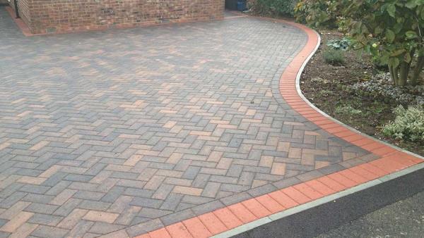 Prestige Paving & Landscaping Ltd