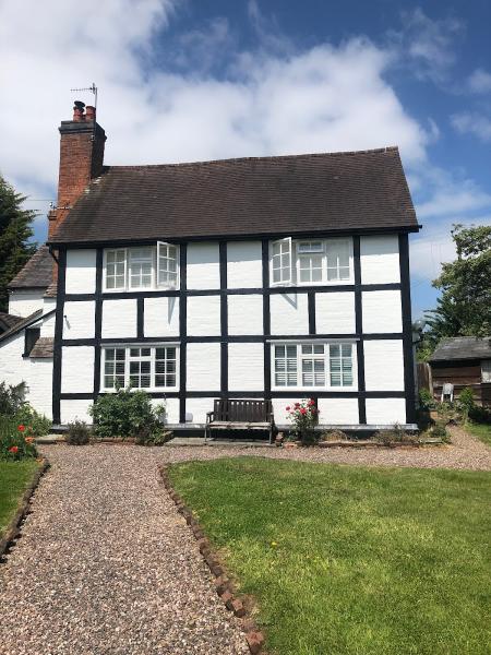 J & B Painters & Decorators