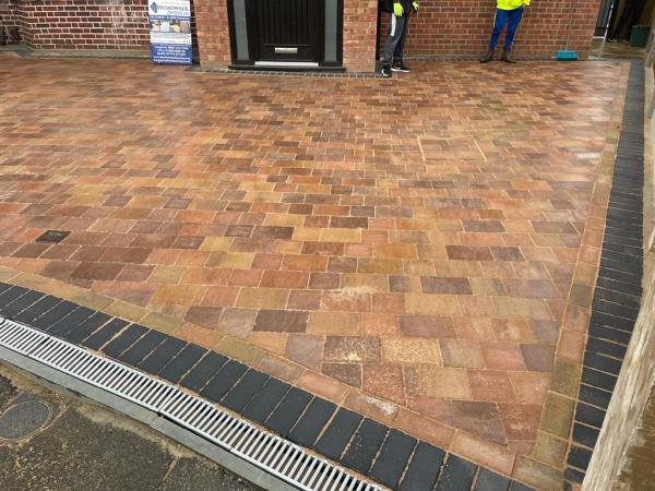 Broadwalk Paving