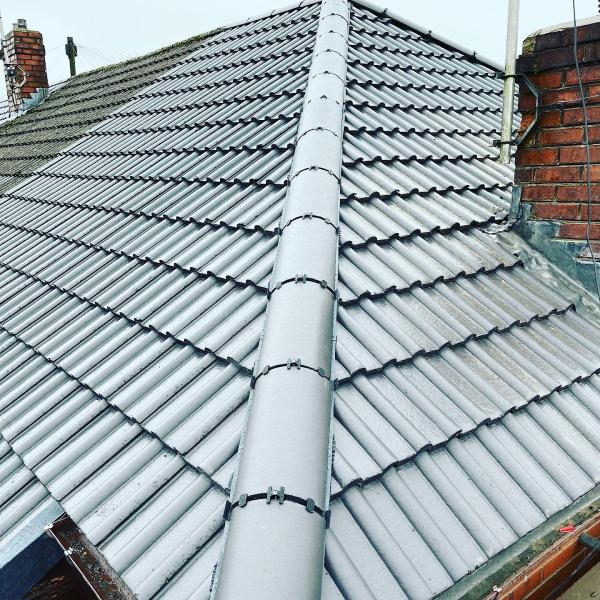 R J Roofing Solutions