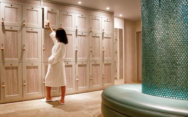 Crown Sports Lockers (UK) Limited