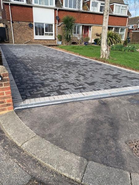 Ayres Driveways Ltd