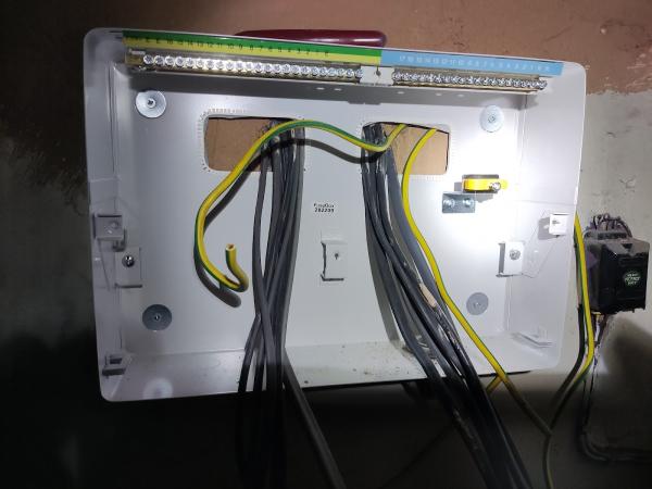 Leicester-Spark LTD Electrical Services