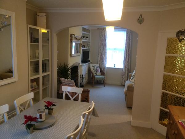 Romano's Cleaning & Laundry Service