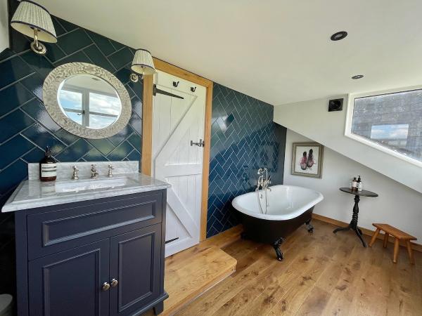 Kingham Bathrooms Cotswolds