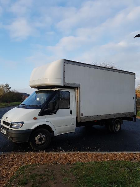 Bedford MAN AND VAN Removals