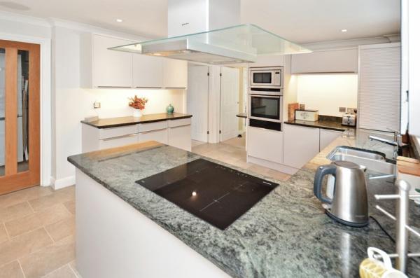 Kingsteignton Kitchens & Joinery