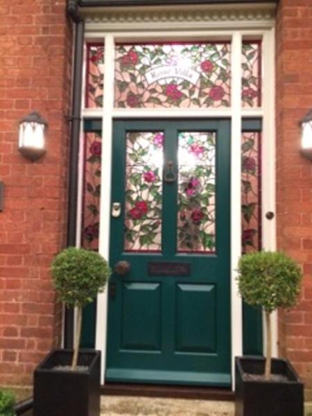 Knowles Stained Glassworks Ltd