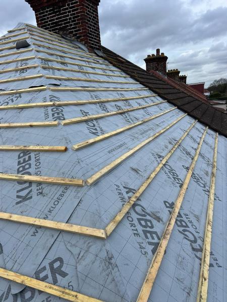 Pinnacles Roofing LTD