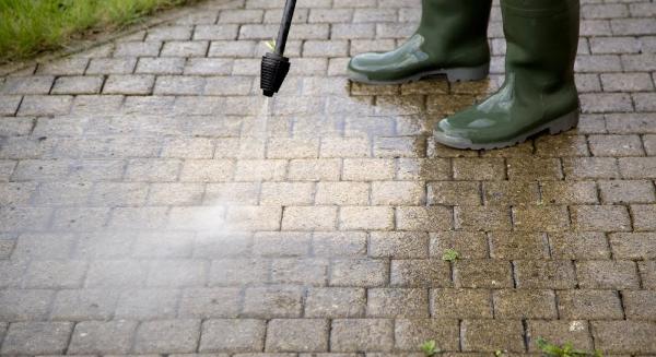 Johnson's Driveways and Gutter Cleaning