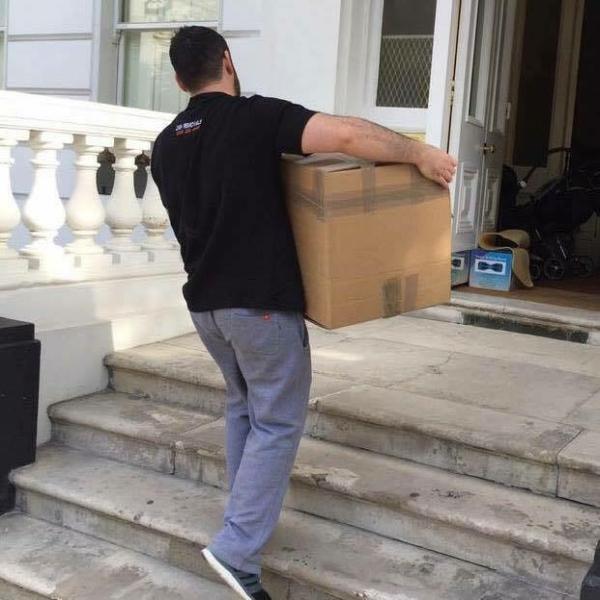Removals in Leicester