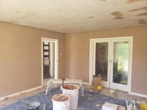 Pb Plastering and Decorating Services