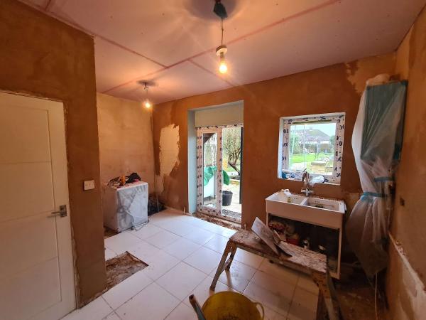 Pb Plastering and Decorating Services