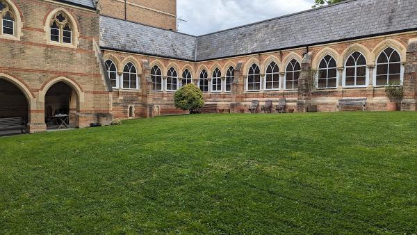 Avery Gardens & Grounds Maintenance