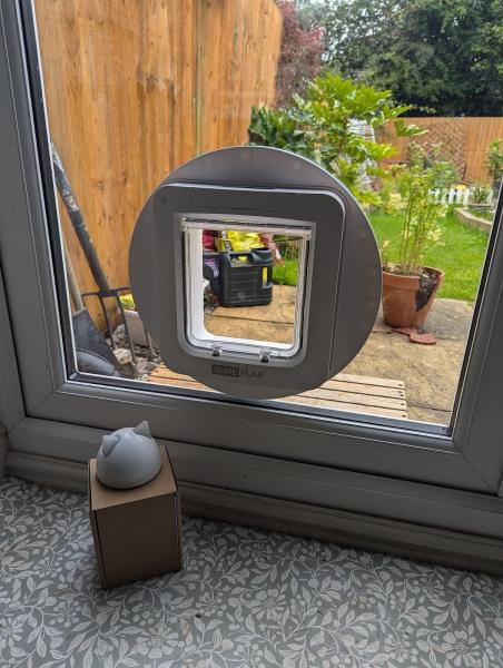 Cheshire Cat Flap Fitters Ltd (England & Wales)