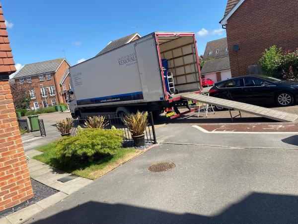 Bradley Yeomans Removals