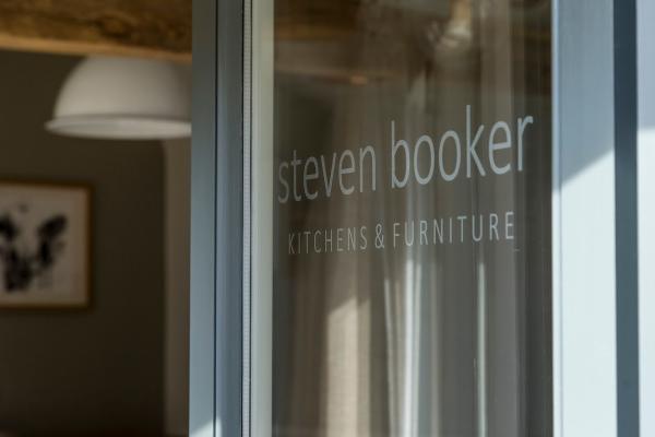 Steven Booker Kitchens & Furniture