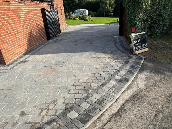 N & R Driveways & Patios Ltd