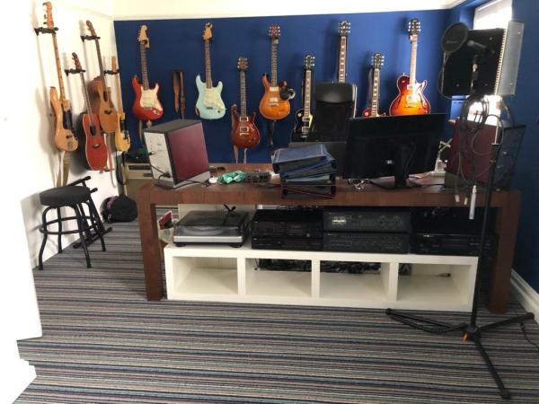 Gary Godwin Carpet Fitting and Supply.