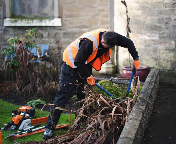 Darren Reid Gardening Services Ltd