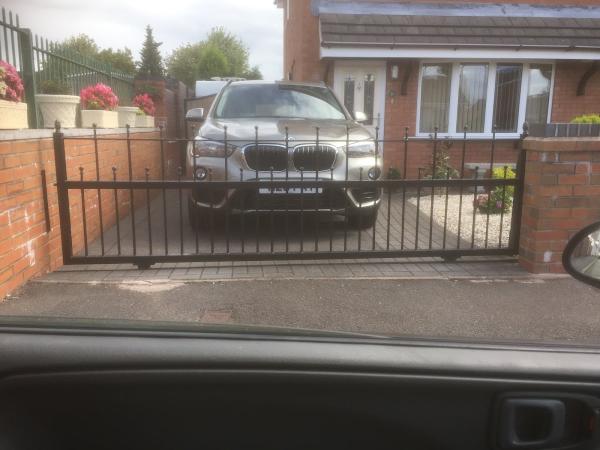 Barry Whalley Engineers Gates and Railings