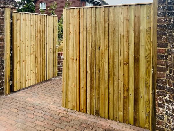 BH Fencing & Landscaping LTD