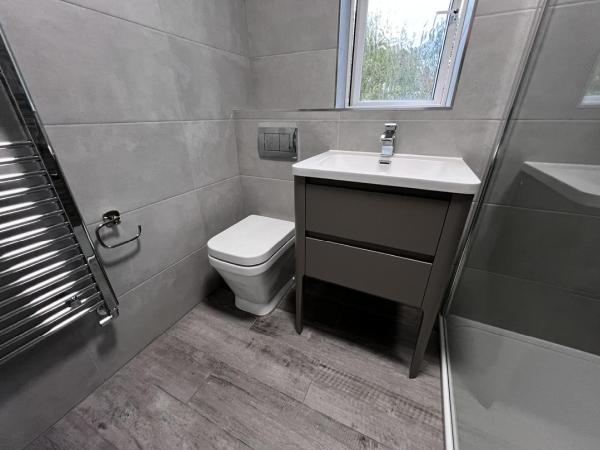 Kitchen & Bathroom Installer QSS Direct Ltd