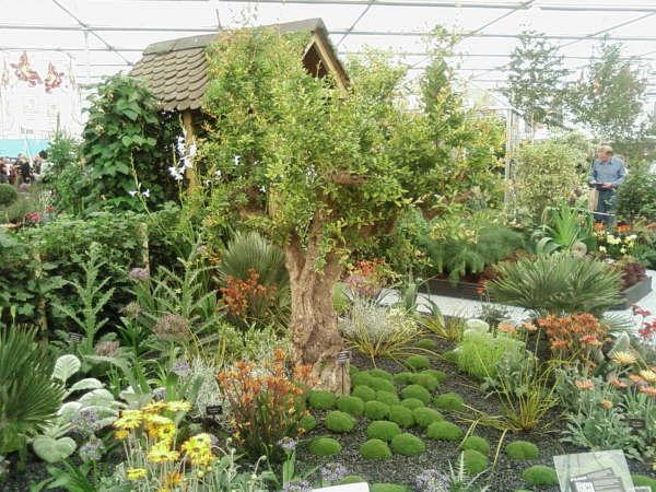 TM Evans Landscape & Fencing Contractor Ltd