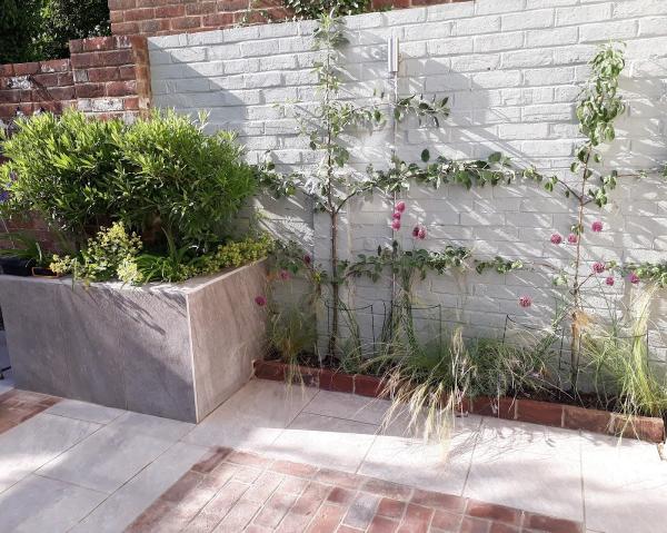 Sauterelle Garden & Landscape Design Ltd