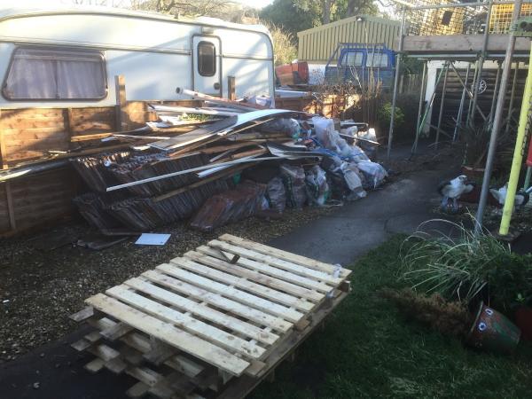 Roos Junk Removal