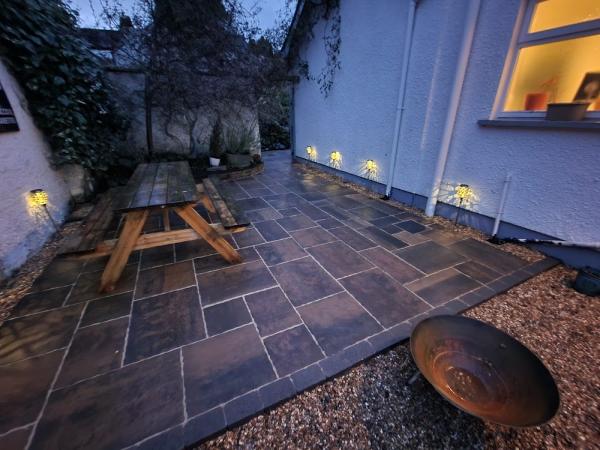 AK Decking and Fencing