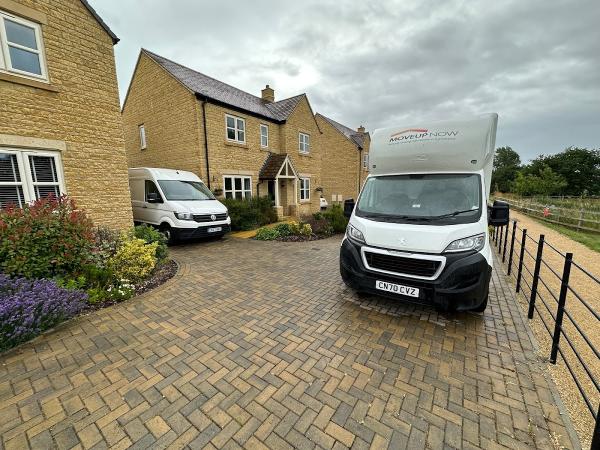 Moveupnow Removals Oxfordshire