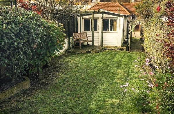 Tom's Garden Maintenance Service