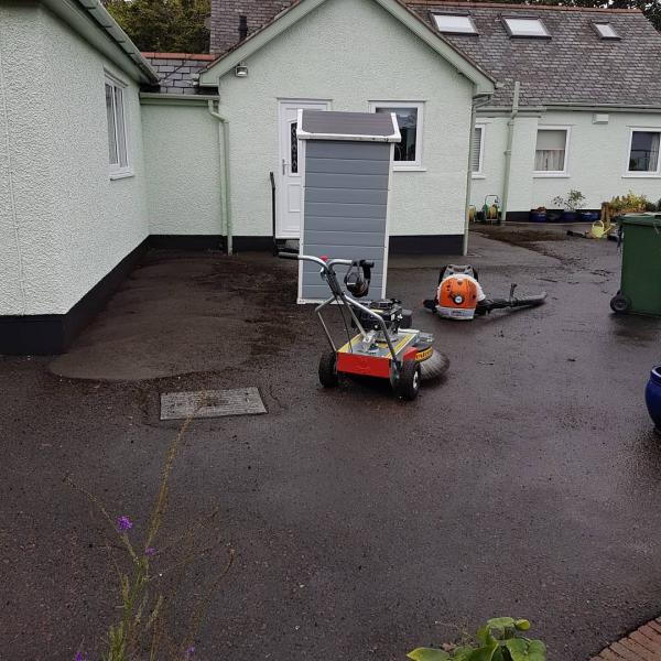 A & M Tree Surgery & Ground Maintenance