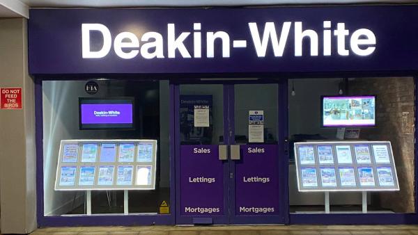 Deakin-White: Dunstable & Houghton Regis Estate Agents