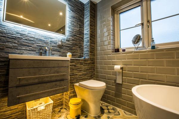 DN Bathrooms & Kitchens