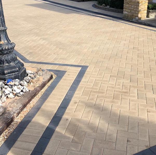 Diamond Pave & Landscaping Ltd