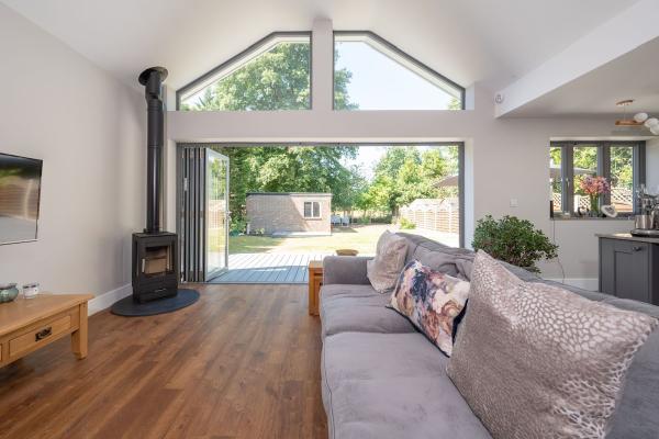 LRB Extensions Builders Ltd