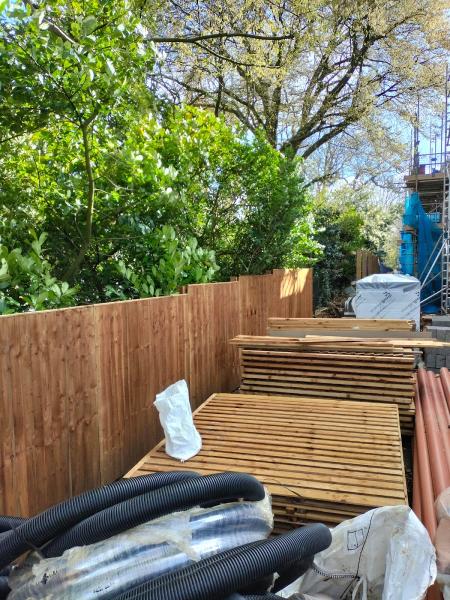 Eb Landscaping & Fencing & Tiles