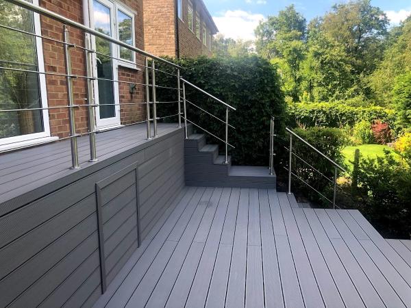 R R Carpentry & Building Solutions