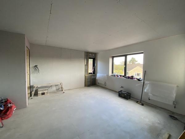 Select Plastering & Tiling