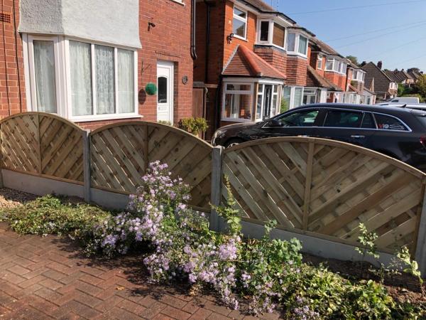 Andy Thorne Fencing and Landscaping Ltd