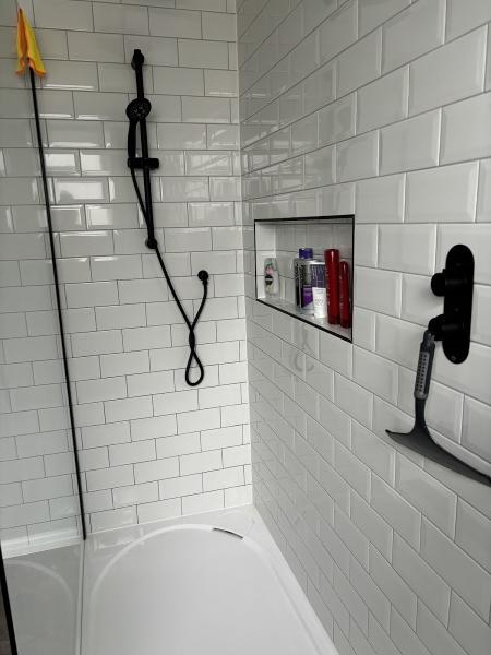 S J L Carpentry & Design Specialist Ltd