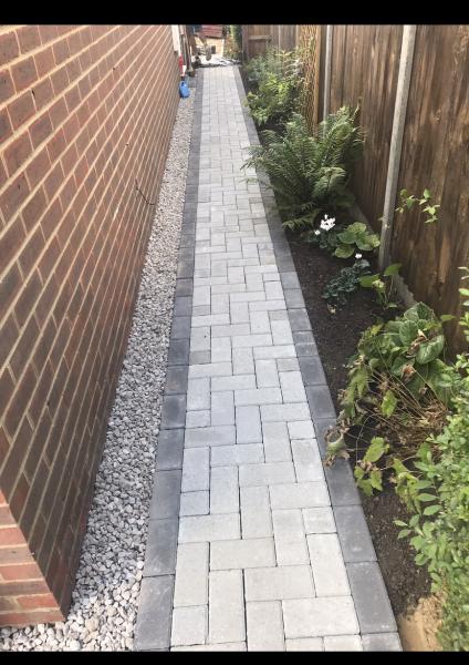 T and M Driveways and Patios Ltd