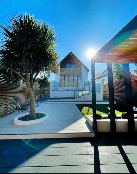 Craymanor by Lamorbey Limited