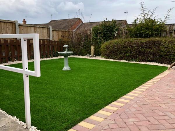 Peakfencingandsurfacing