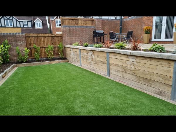 English Landscapes and Paving Service